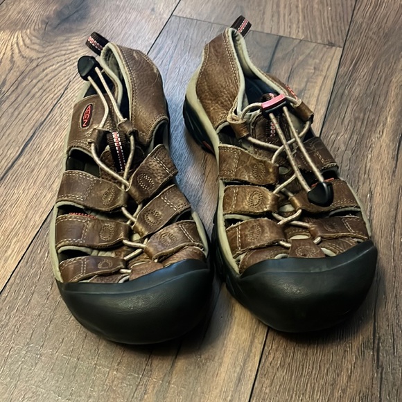 Keen Newport mens hiking shoe size 10 - Picture 1 of 6